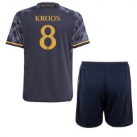 Dres Real Madrid Toni Kroos #8 Preč pre deti 2023-24 Krátky Rukáv (+ trenírky)